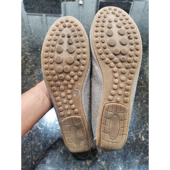 Bandolino Women's Gray Textile Upper Slip on Closed Toe Flats Shoes Size 8M - Picture 10 of 11